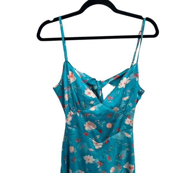 NEW $189 BARDOT 8 Malinda Floral Tie Back Satin Maxi Dress - Picture 4 of 9